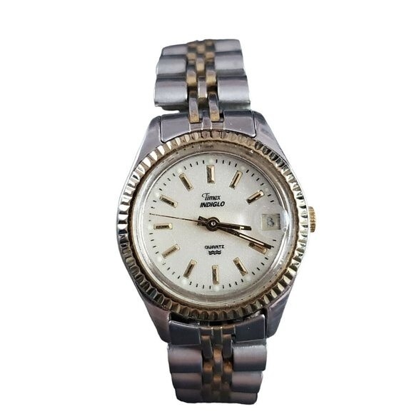 Vintage Timex Indiglo Women's Silver Gold Tone Quartz Ladies Watch - Picture 1 of 7